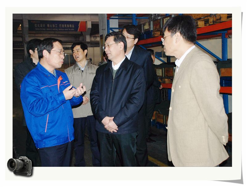 1 淄博市委副書(shū)記、市長(zhǎng)周連華視察公司`.jpg